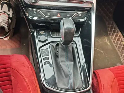 Peugeot 308 2017, 53400 км, за 4538.15 USD - фото 10