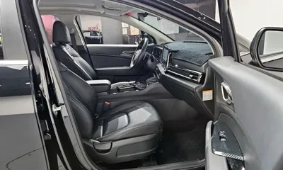 Kia Sportage 2023, 37625 км, за 20860.91 USD - фото 10