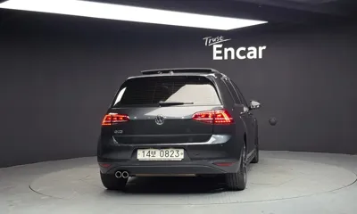 Volkswagen Golf 2016, 144128 км, за 8855.19 USD