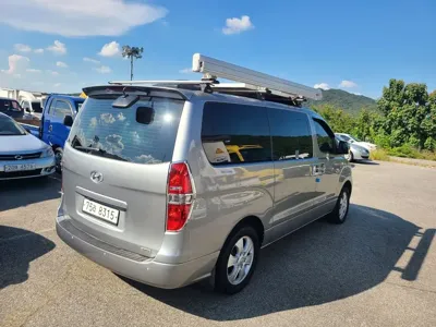 Hyundai Starex 2015, 92192 км, за 12071.68 USD