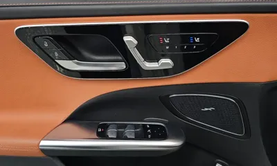 Mercedes-Benz C-Class 2022, 76561 км, за 23246.72 USD - фото 27