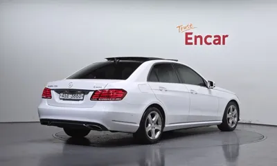 Mercedes-Benz E-Class 2014, 90310 км, за 8259 USD