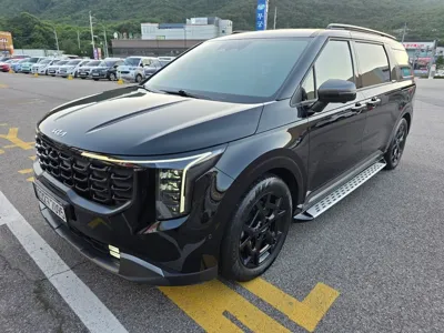 Kia Canival 2025, 28000 км, за 27296.43 USD