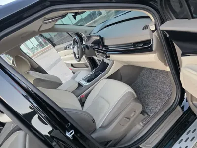 Kia Canival 2025, 28000 км, за 27283.96 USD - фото 20