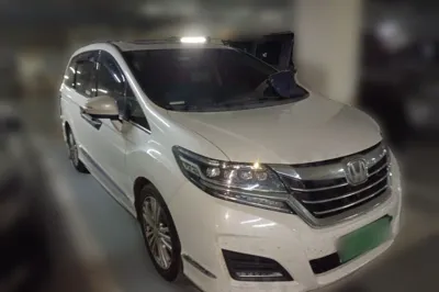 Honda Elysion 2016, 185000 км, за 14269 USD - фото 3