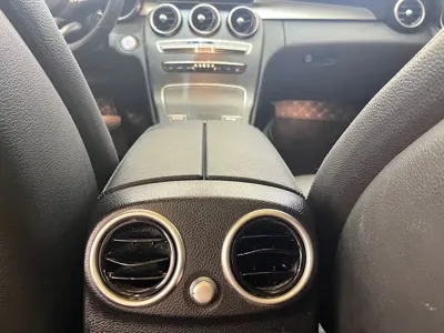 Mercedes-Benz C-Class 2021, 57800 км, за 20101.53 USD - фото 17