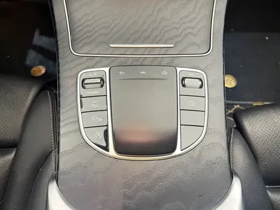 Mercedes-Benz C-Class 2021, 57800 км, за 20101.53 USD - фото 18