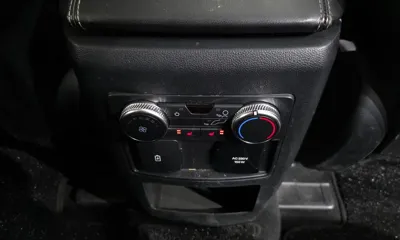 Ford Explorer 2020, 56469 км, за 16404.1 USD - фото 18