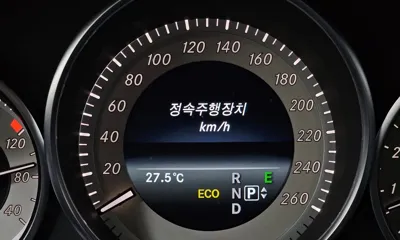 Mercedes-Benz E-Class 2014, 62490 км, за 9902.29 USD - фото 8