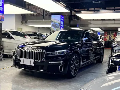 BMW 7 Series · 2020 год