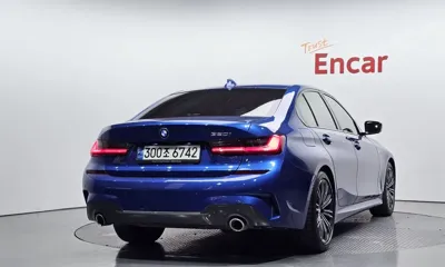 BMW 3-Series 2021, 53137 км, за 17434.31 USD