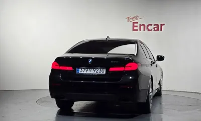 BMW 5-Series 2023, 56074 км, за 21423.45 USD