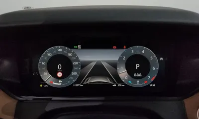 Land Rover Range Rover Velar 2025, 15273 км, за 57079.61 USD - фото 8