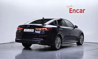 Kia K5 2019, 143869 км, за 8126.86 USD