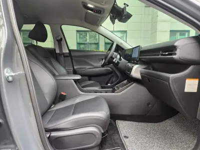Hyundai Kona 2025, 20459 км, за 19478.84 USD - фото 10