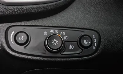 ChevroletGMDaewoo Trax 2019, 78849 км, за 6871.49 USD - фото 17