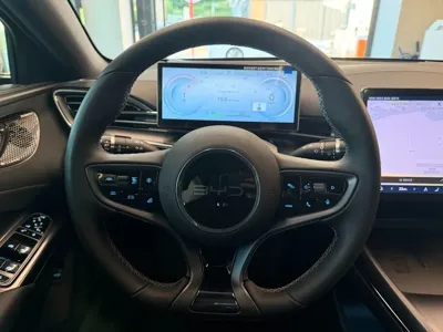 BYD Seal 2026, 6949 км, за 24944.2 USD - фото 12