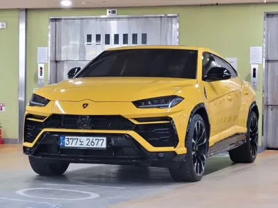 Lamborghini Urus · 2022 год