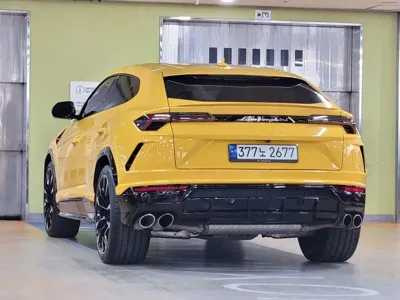 Lamborghini Urus 2022, 8300 км, за 206774.32 USD