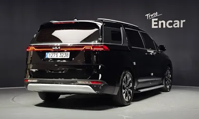 Kia Canival 2023, 14292 км, за 23322.49 USD