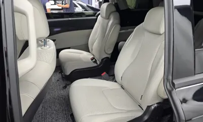 Kia Canival 2023, 14292 км, за 23322.49 USD - фото 26