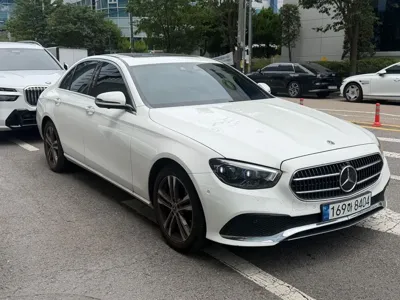 Mercedes-Benz E-Class 2022, 36036 км, за 28928.03 USD