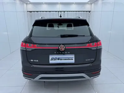 Volkswagen Tayron 2023, 32000 км, за 27416.34 USD
