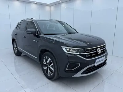 Volkswagen Tayron 2023, 32000 км, за 27416.34 USD - фото 6