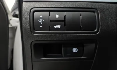Hyundai Genesis 2016, 169758 км, за 7469.6 USD - фото 14
