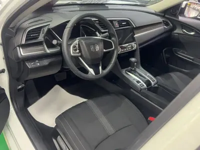 Honda Civic 2019, 47500 км, за 9310.83 USD - фото 11