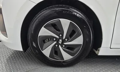 Hyundai Ioniq 2016, 187099 км, за 4529.34 USD