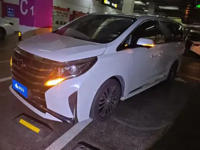 GAC Motor Trumpchi M8