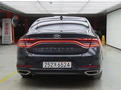 Hyundai Grandeur 2018, 153505 км, за 7469.6 USD