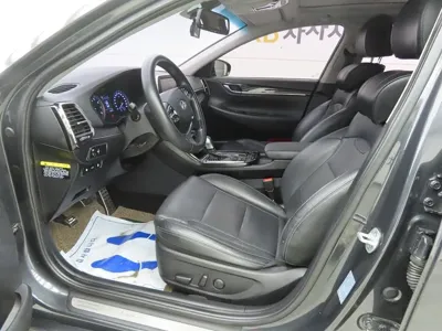 Hyundai Grandeur 2018, 153505 км, за 7469.6 USD