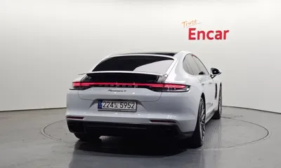 Porsche Panamera 2023, 36284 км, за 85232.89 USD