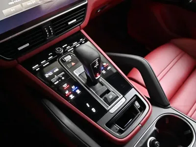 Porsche Cayenne 2022, 35350 км, за 66072.01 USD - фото 9