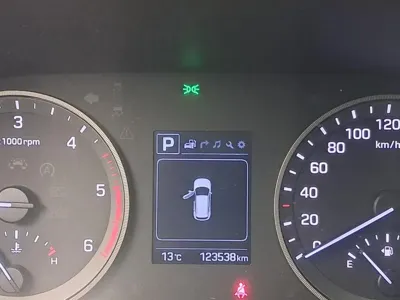 Hyundai Tucson 2018, 123536 км, за 8218.48 USD - фото 8