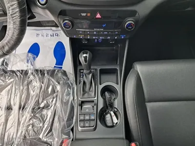Hyundai Tucson 2018, 123536 км, за 8218.48 USD - фото 14