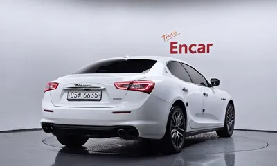 Maserati Ghibli 2018, 111268 км, за 12800.32 USD
