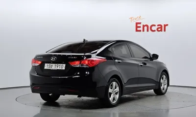 Hyundai Avante 2011, 94902 км, за 2642.38 USD