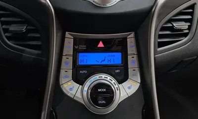 Hyundai Avante 2011, 94902 км, за 2642.38 USD - фото 16