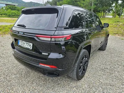 Jeep Cherokee 2023, 32493 км, за 38354.01 USD