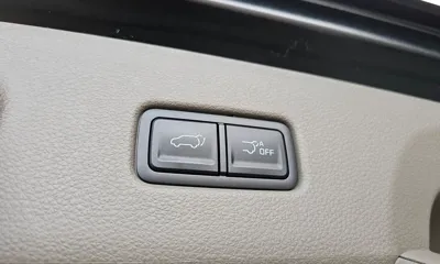 Kia Canival 2023, 54932 км, за 17255.97 USD - фото 27