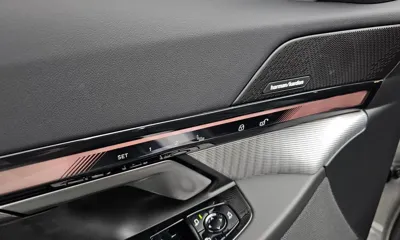 BMW 5-Series 2026, 6661 км, за 64226.72 USD - фото 34