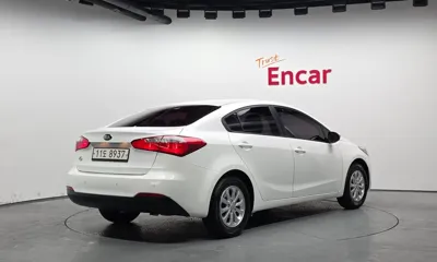 Kia K3 2015, 135859 км, за 2974.62 USD