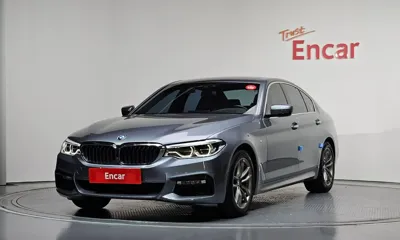 BMW 5-Series · 2018 год