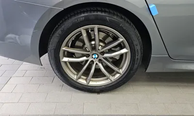 BMW 5-Series 2018, 139213 км, за 13289.91 USD