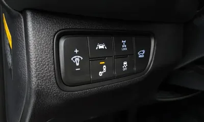 Hyundai Santafe 2019, 92879 км, за 13815.45 USD - фото 17