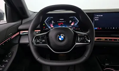 BMW 5-Series 2025, 8292 км, за 3533765.8 USD - фото 13