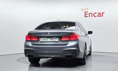 BMW 5-Series 2017, 80217 км, за 17172.12 USD